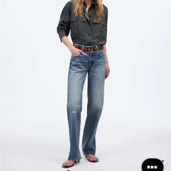 LIKE NEW Madewell Women's Straight Leg Jeans in Blue - Picture 1 of 2